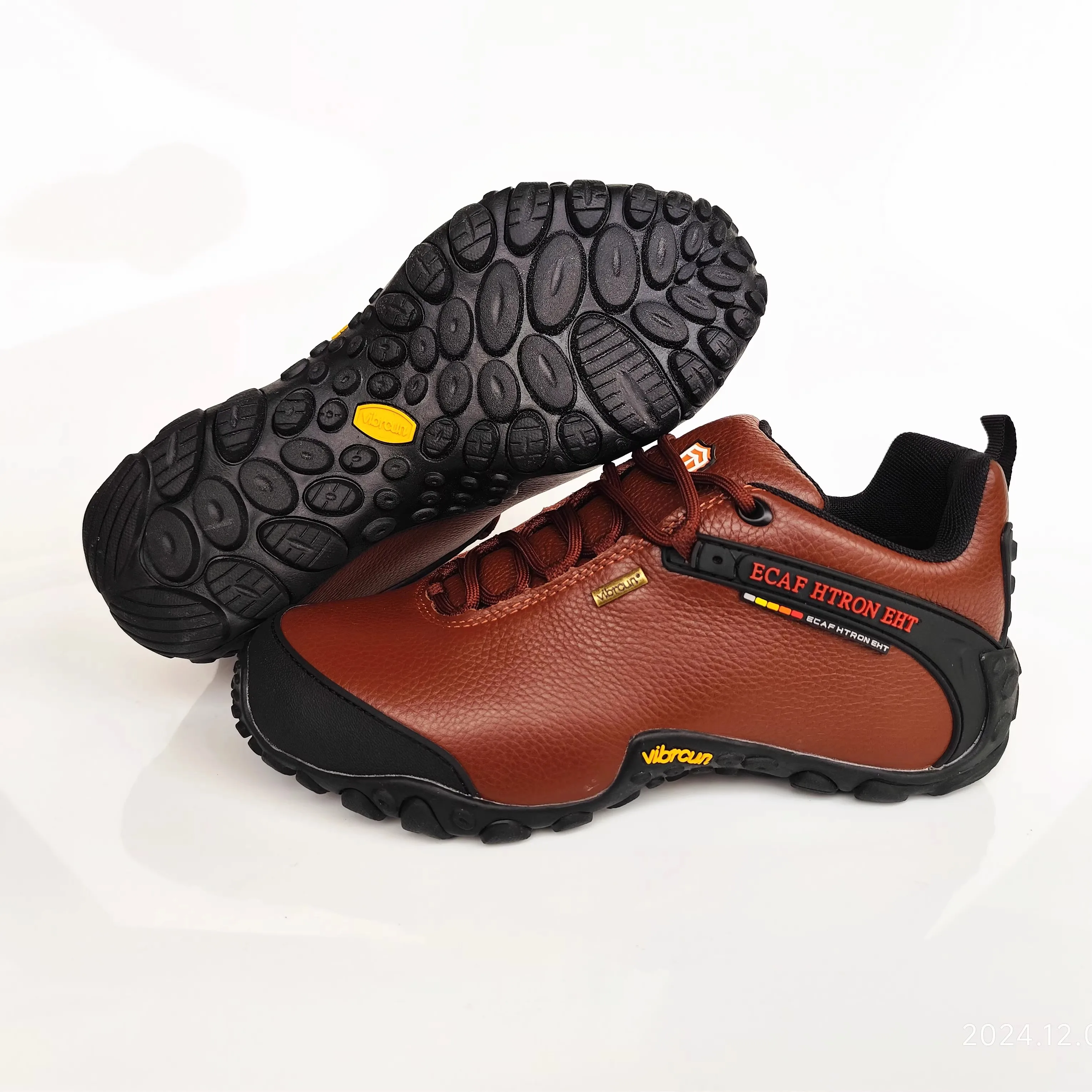 Botas de senderismo antideslizantes para exteriores, Unisex, de alta calidad, clásicas, superventas, duraderas, de alta extracción, para invierno, 2025