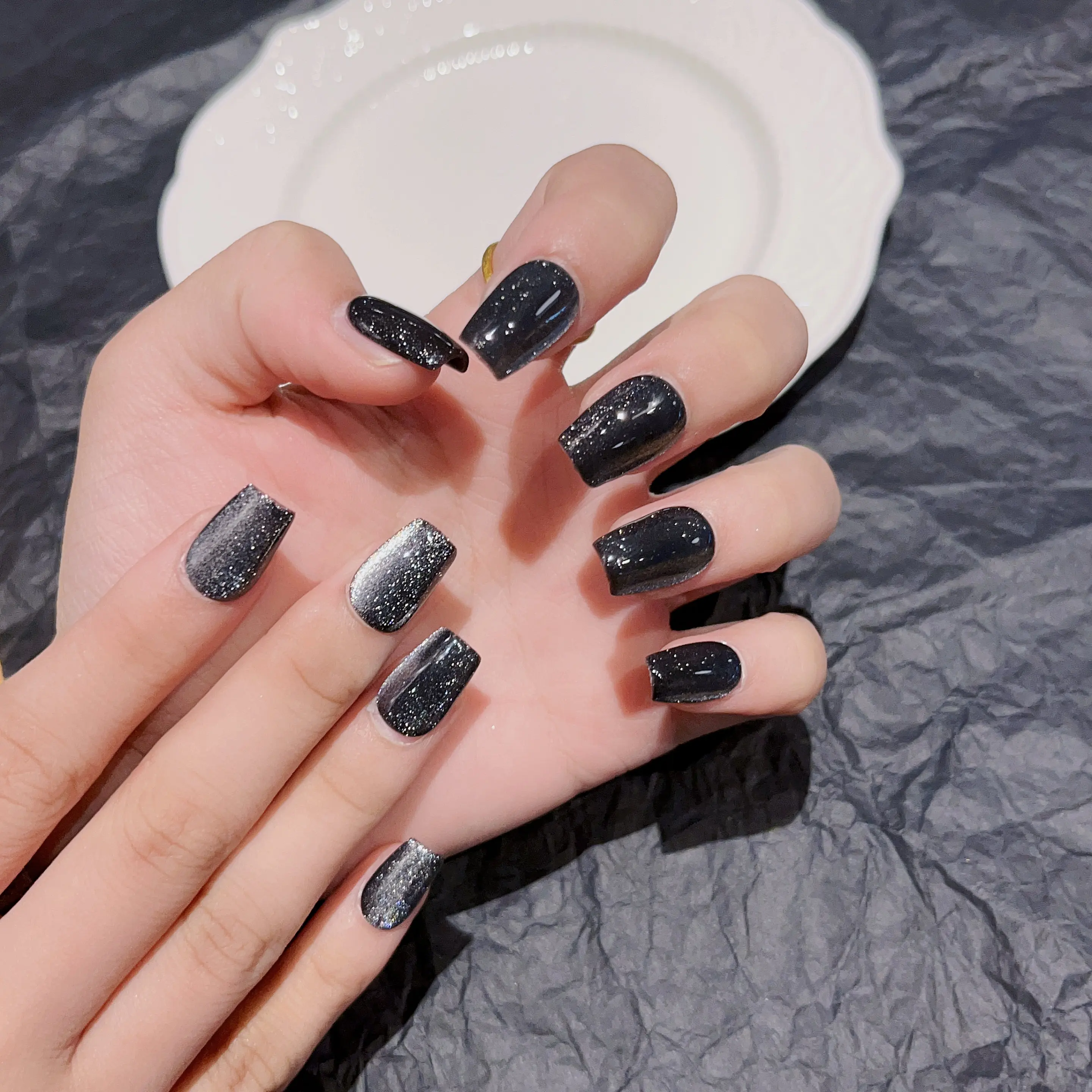 Black Cat Eye Handmade Press On Nails,Magnetic Effect,Ultra Short T Shape,Fashionable Design In Emmabeauty Store No. EM19295