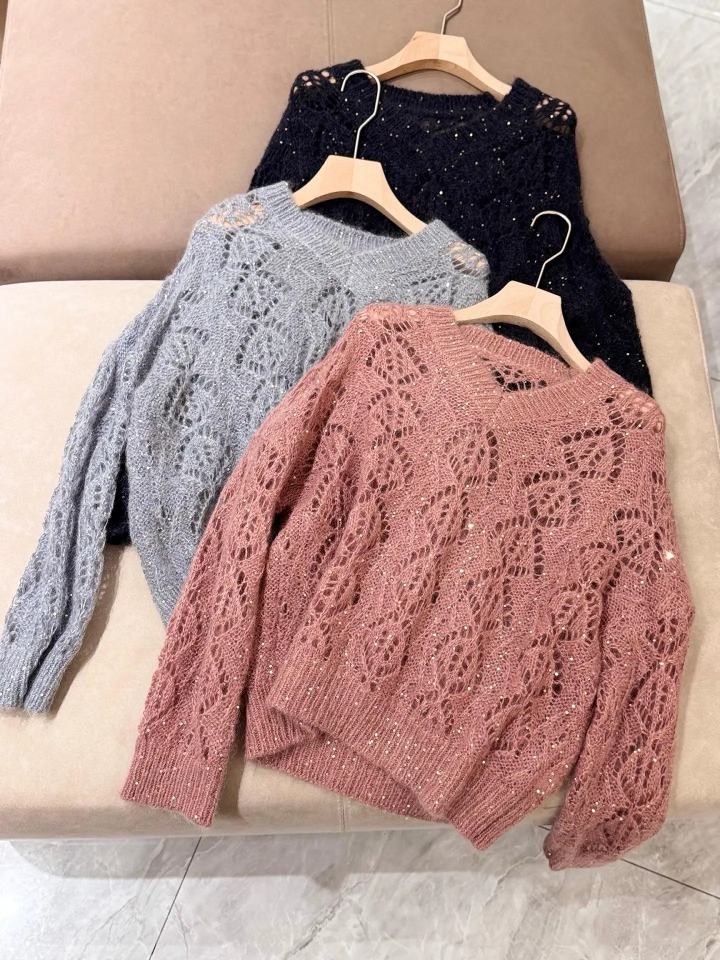 

Women's fashionable sparkling beads decorated v-neck hollow fluffy knitted sweater