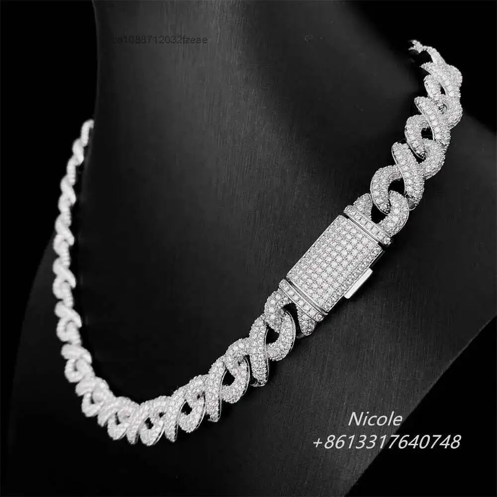 Luxury Luxury Custom Bling Fully Diamonds Iced Out Miami Sterling Silver 925 18mm Moissanite Cuban Link Chain Necklace.