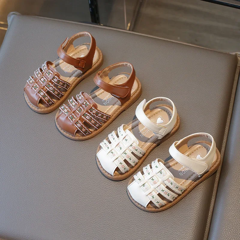 

2025 Summer New Fashion Flower Children's Princess Shoes Soft Bottom Flat Girls' Roman Sandals Baby Kid's Casual Beach Shoes