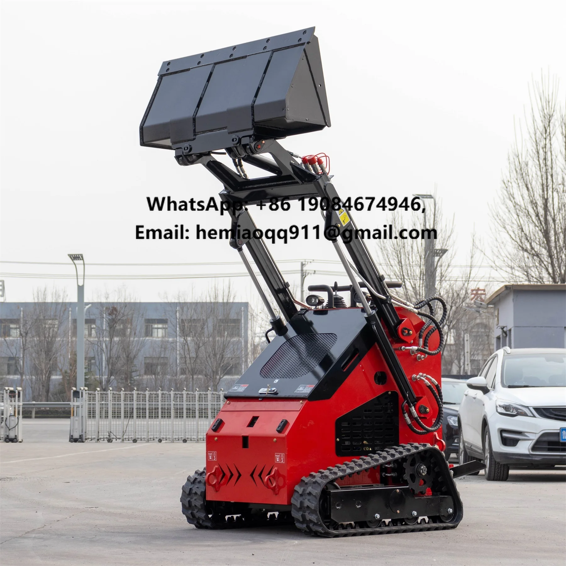 Mini Crawler Loader Skid Steer Loader with Rubber Track 380kg Loading Capacity HT380