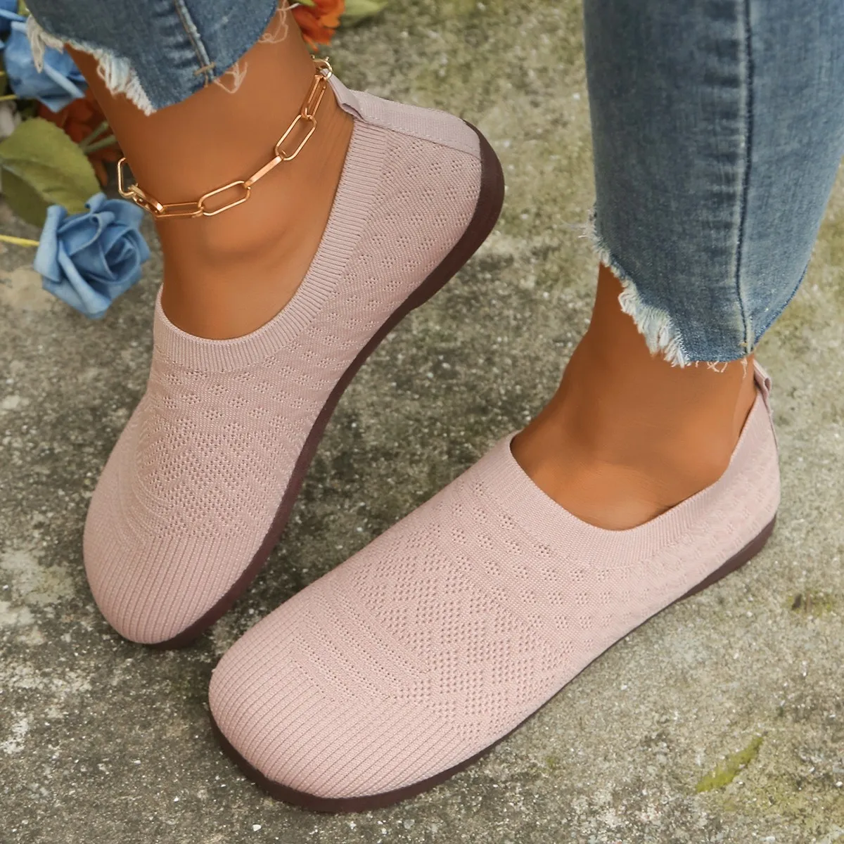 

2025 Women's Flat Shoes Summer Solid Color Knitted Non-Slip Flat Shoes Casual Breathable Ballet Soft Women's Net Shoes Loafers