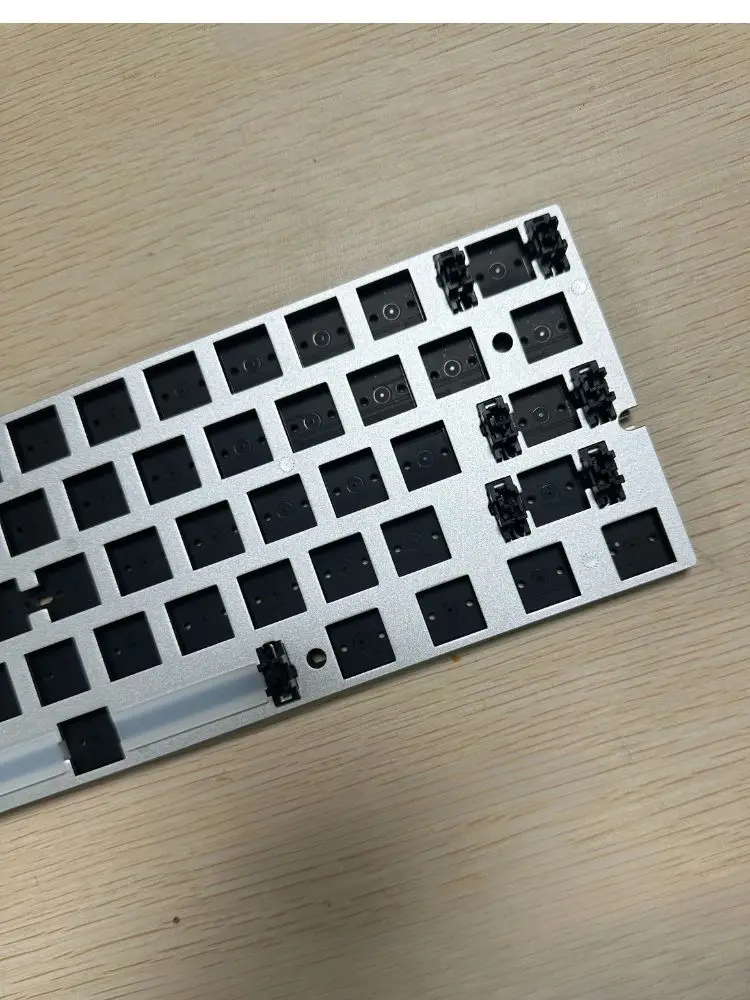 Imagem -05 - Rolling Keyboard Inner Container Pcb Gaming Keyboard rt Ajustável Rgb Hot Swap Acessórios de Teclado Personalizado Presentes Teamwolf-raven61