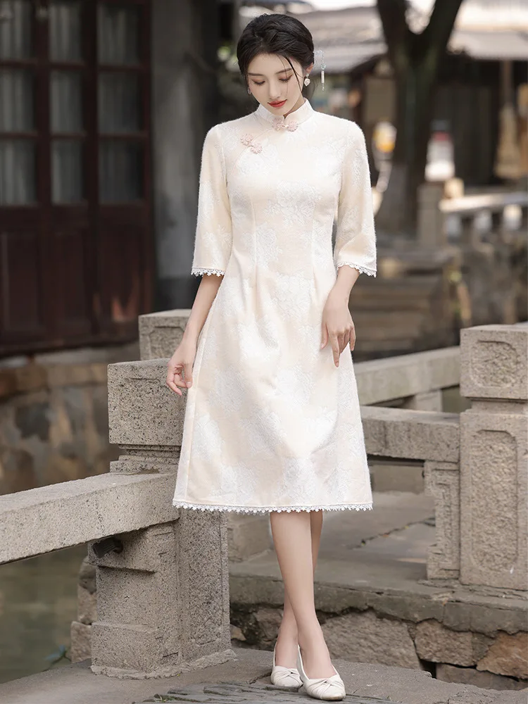 

Traditional Flare Sleeve Chenille A-Line Cheongsam Elegant Chinese Mandarin Collar Handmade Buttons Qipao