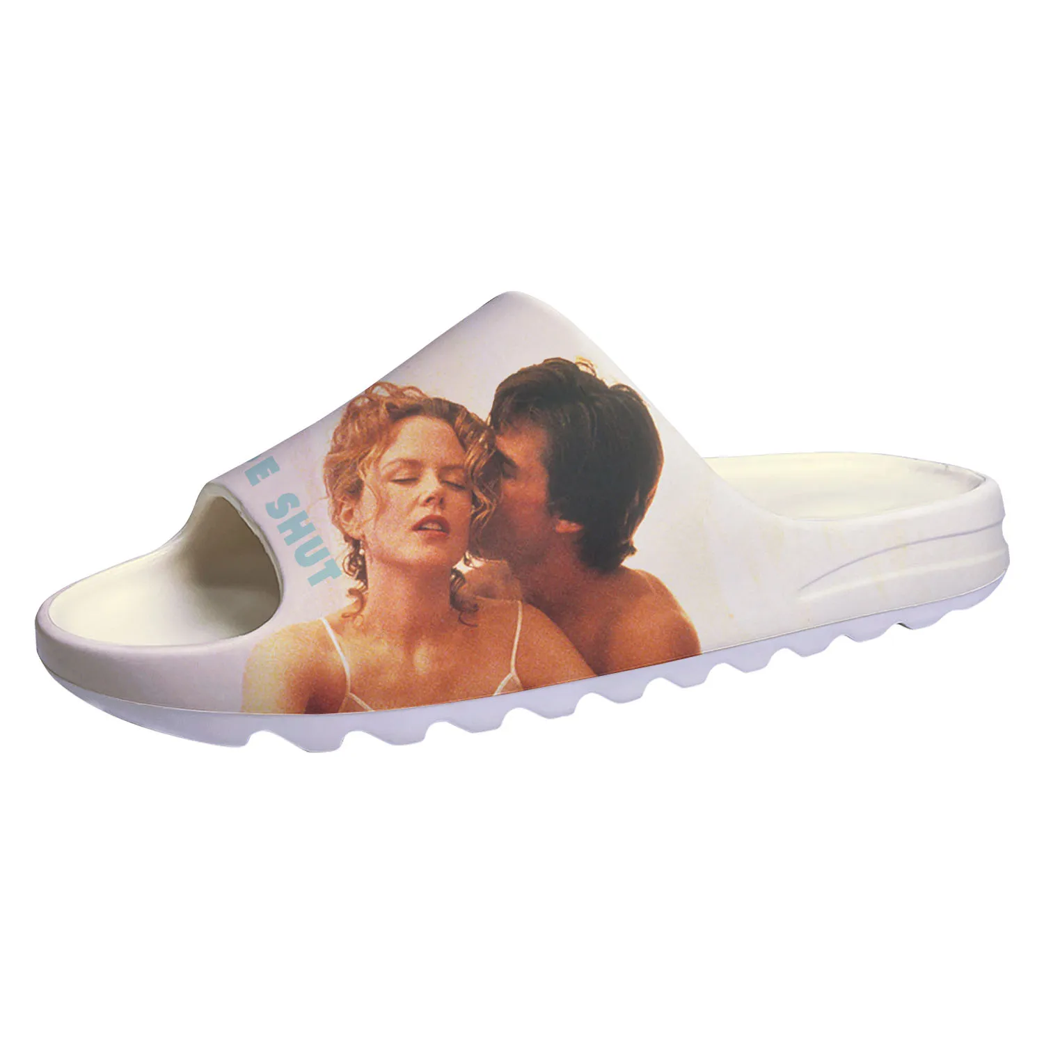 Eyes Wide Shut Soft Sole Sllipers Home Clogs Tom Cruise Step On Water Shoes Mens Womens Teenager Step in Customized Sandals