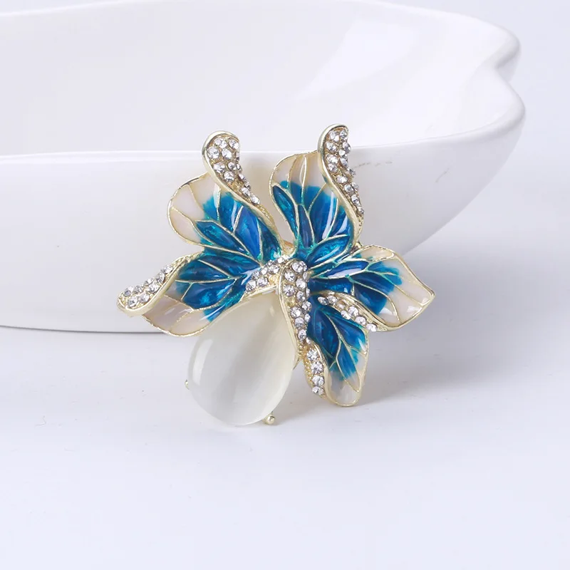 الفاخرة أوبال حجر الراين زهرة دبابيس للنساء موضة المينا دبوس 2 الألوان المتاحة اكسسوارات حفلات الزفاف جودة عالية