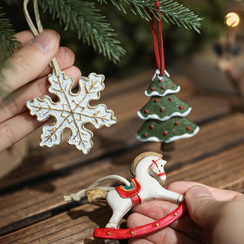 

Christmas handmade painted resin snowflake pendant vintage Santa Claus star crafts heart ornaments home decoration