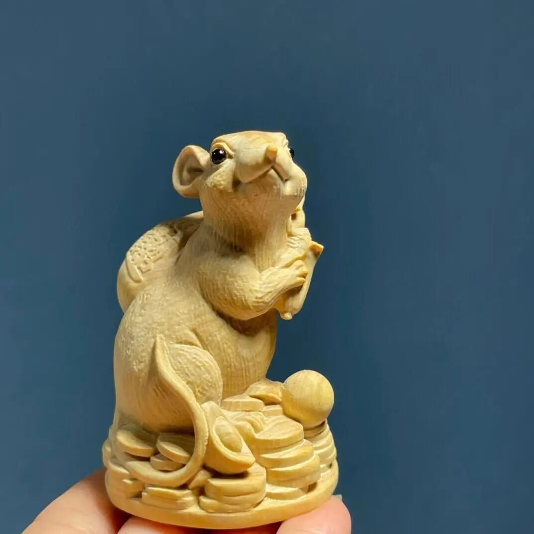 

Chinese Boxwood Wood Hand Carved Mouse Statue Simulation Animal Statue Desktop Decor