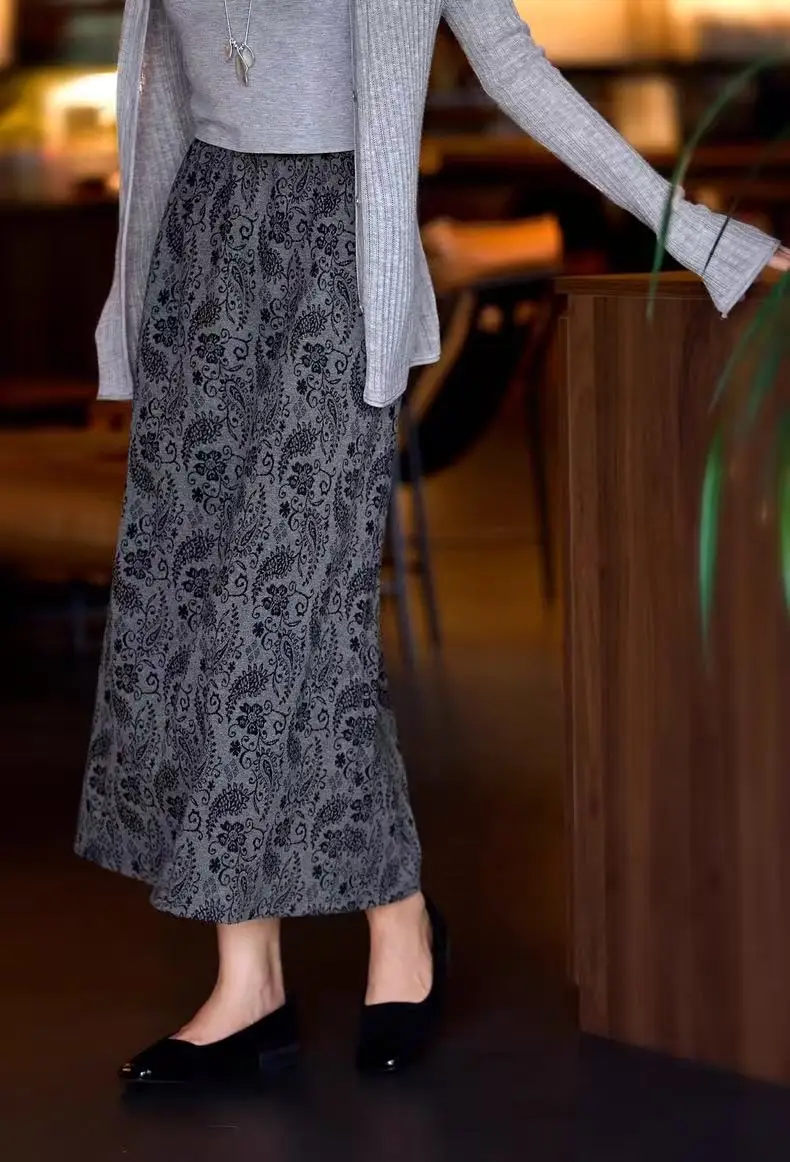

New Elegant High End Temperament Beautiful Skirt For Women High Waist Vintage Print Versatile Skirt Casual Office Lady Skirt