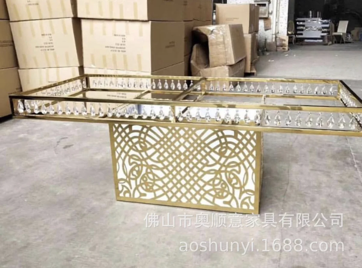 

Factory direct wholesale wedding cake table, stainless steel cake table glass wedding crystal round table table
