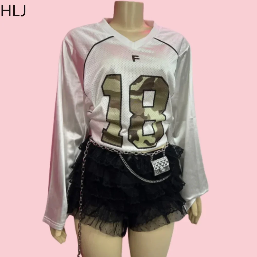 

HLJ&GG White Fashion Letter Loose Tshirts Two Piece Sets Women V Neck Long Sleeve Top And Ruffle Lace Mini Skirts Shorts Outfits