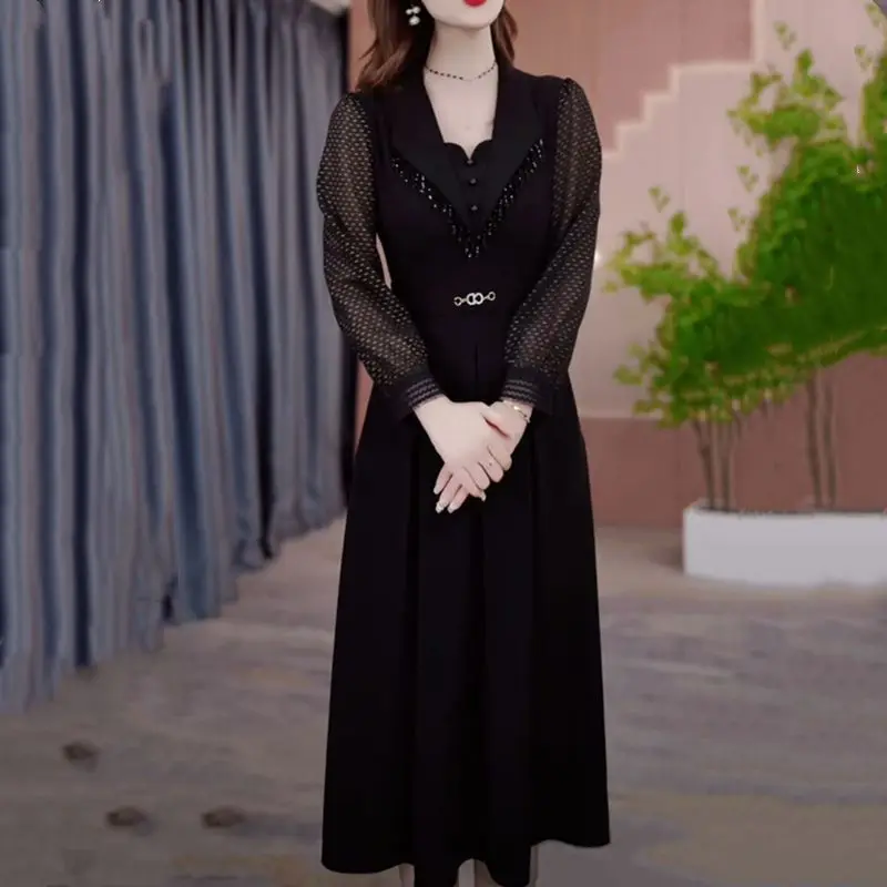 Advanced Fashion Dress with Elegant Cinched Waist Show Western-style Two Medium Long Heavy-duty Dresses Reduction and Vacation