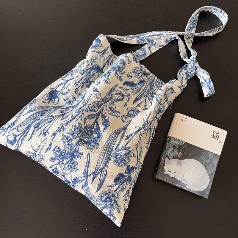 Retro Chinese Blue And White Porcelain Flower Underarm Crossbody Bag Thin Artistic Style Canvas Shoulder Bag for Youth