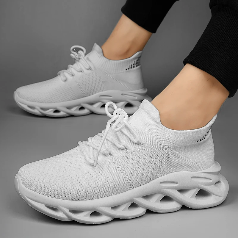 

Breathable flying woven blade sports shoes with shock-absorbing spring soles and high top shoes for men, lightweight and non sli