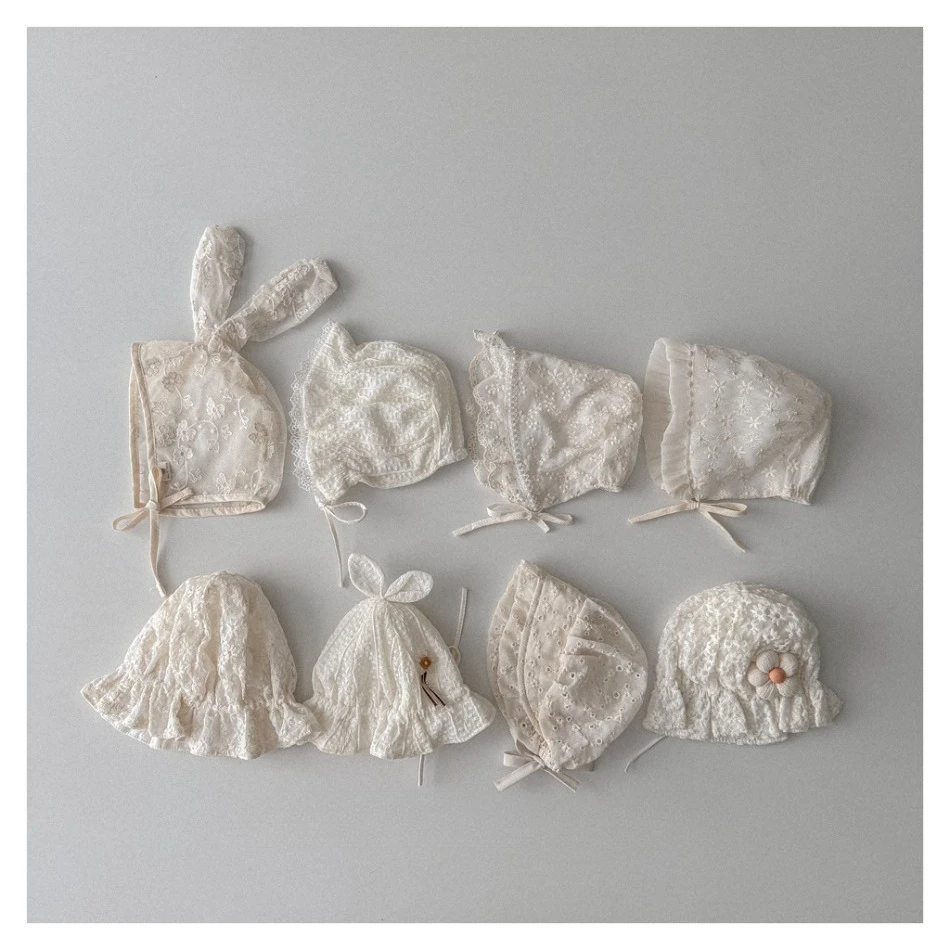 Gorro de Encaje para Bebé Recién Nacida, Sombrero de Bautizo para Niñas de 0 a 6 Meses, Gorro de Verano de Algodón con Flores de Encaje y Malla Bordada, Modelo BT14