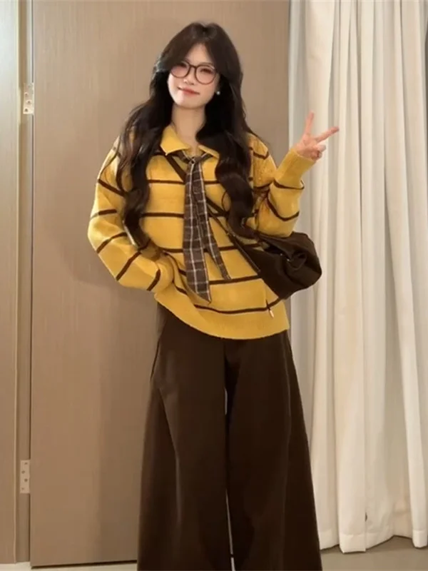 Luźny damski sweter w paski żółty koreański styl zimowy nowość wygodny dzianinowy top słodki styl czysty E-com...