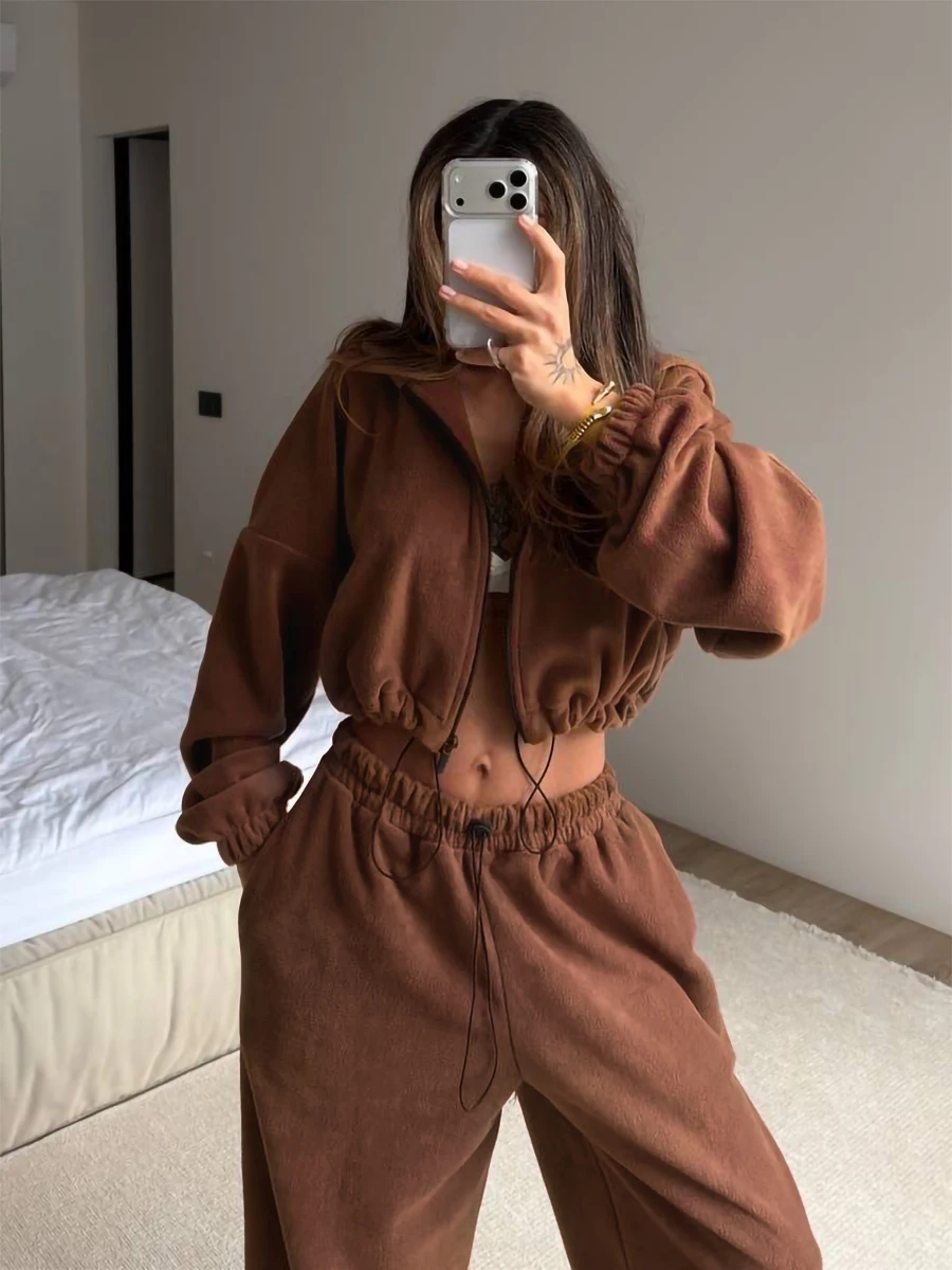 Bornladies Women's Elegant Two-piece Fashionable Sportswear Hooded Zipper Cut Top and Pants Set Suitable for Daily Street Wear