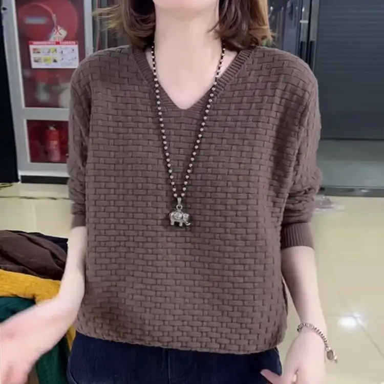 

Loose V-Ne Sweater for Middle-Aged Women Autumn Winter plus Size Comfortable Pure Color Belly Covering Top Knittedwear