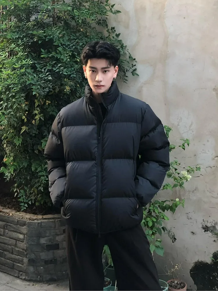 

Утепленная мужская пуховая куртка с воротником-стойкой из полиэфирного волокна, на молнии, с наполнителем из белого пуха