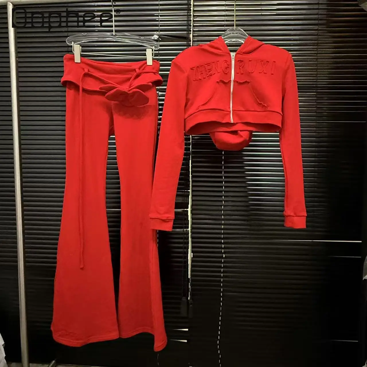 

Sweet Spicy Y2K Hooded Short Sweatshirt 3D Flowers Belt Slim High Waist Straight Pants Autumn Street Fashion Casual Pants Set