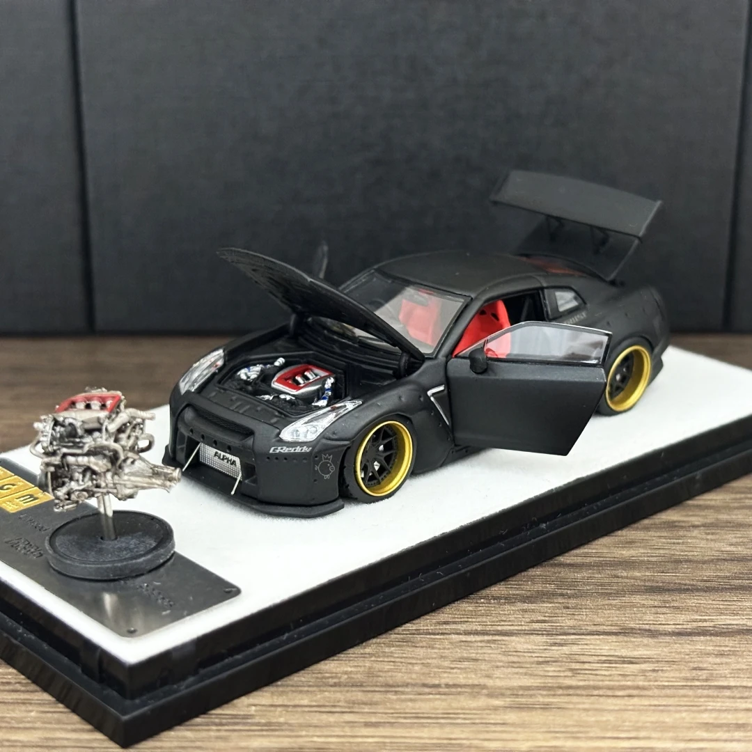PGM 1/64 R35 Colore nero pressofuso modello di auto completamente aperto Stocks nel 2025