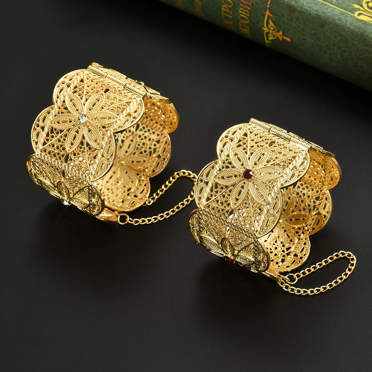 Arabian Ethnic Style Metal Gold-Plated Hollowed-Out Flower-Shaped Handcrafted Bracelet With Exquisite Detailing