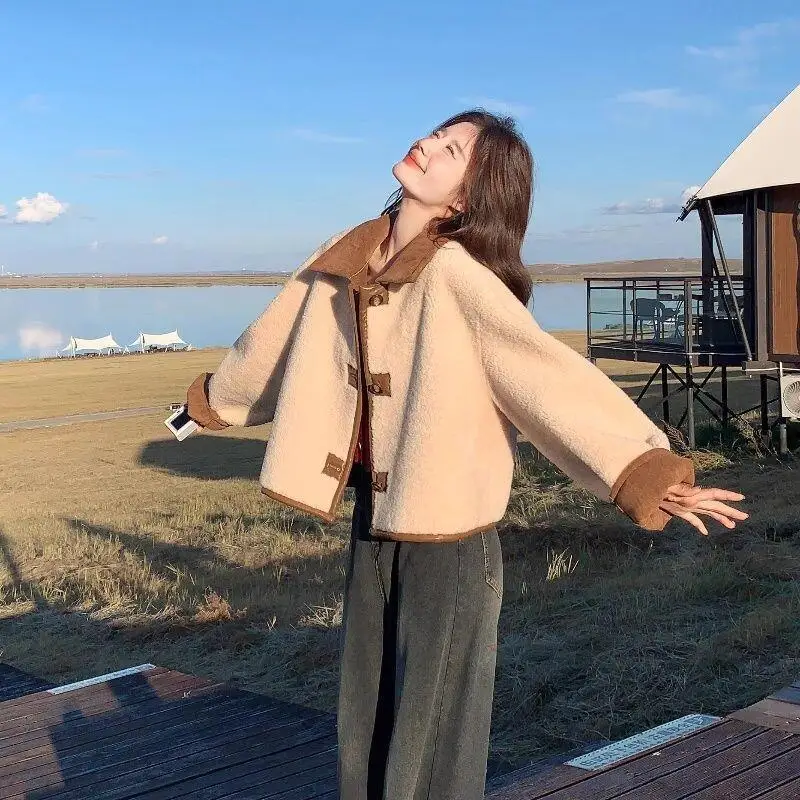 

Outdoor Daily Wear Autumn and Winter Design Faux Suede Lamb Fur Jacket Women's Double Sided Wear Thick Warm Coat Petite Women