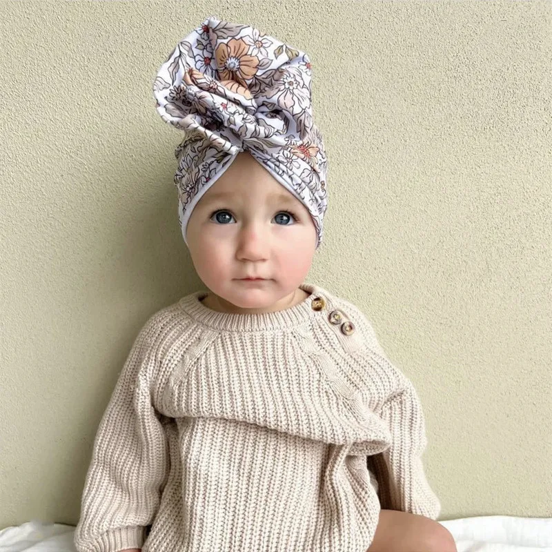 

Детская индийская Шапка-тюрбан с цветочным принтом, милая шапка с узлом для мальчиков и девочек, мягкая хлопковая Шапка-бини для новорожденных, детская шапка, головной убор