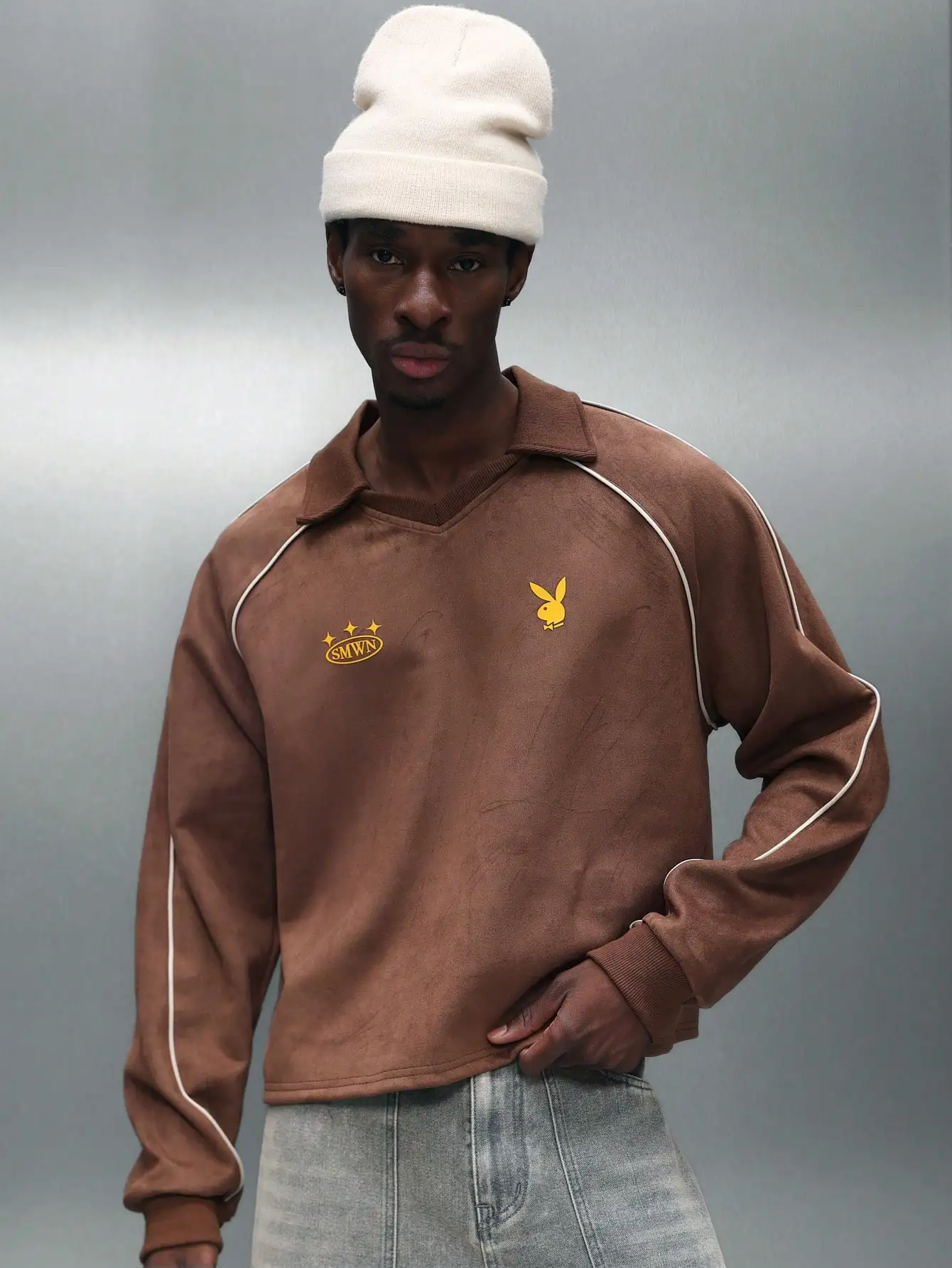 

Brown Suede-Texture Long Sleeve Polo Shirt with Embroidered Logo Detail, Classic Collar, Casual Fit