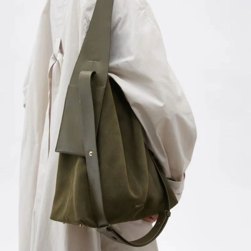 

Bag Women's High-end Sense Large-capacity Commuting Retro Personality Simple Tote Bag One Shoulder Crossbody Large Bag Exquisite