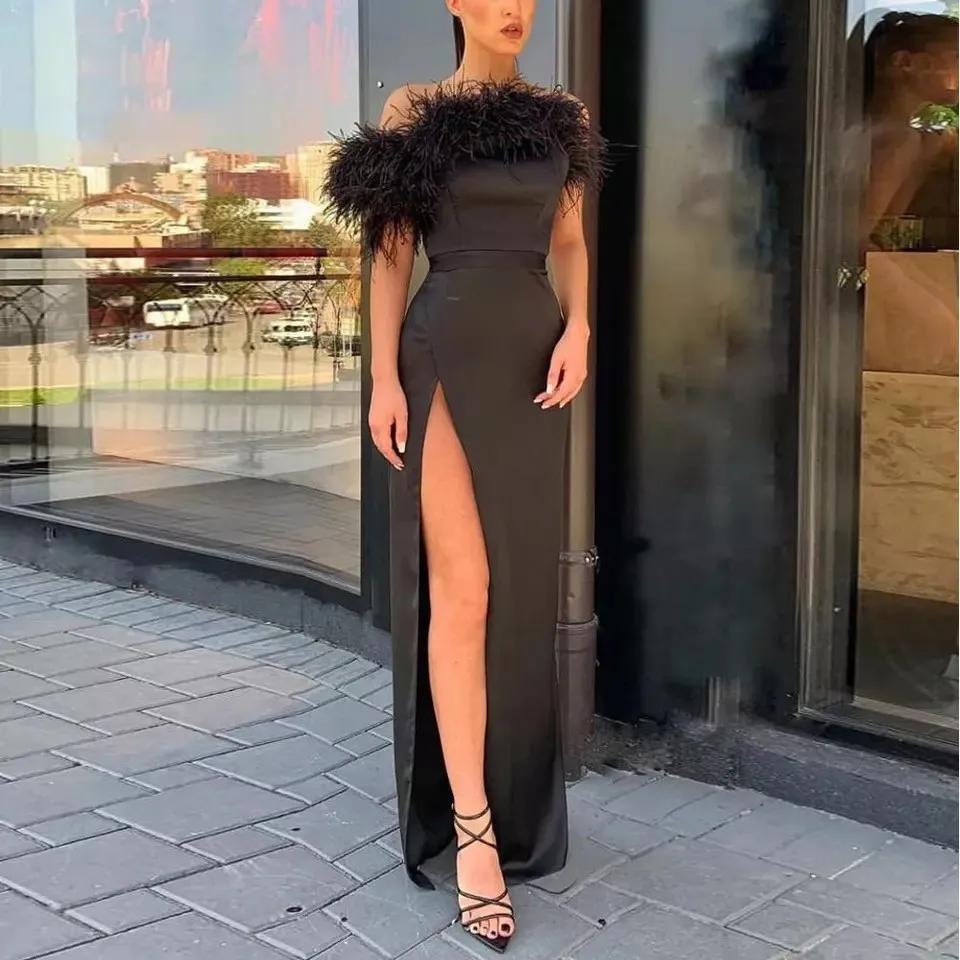 Bridalafance-Vestidos de Fiesta formales de satén, vestido de fiesta de noche negro con abertura lateral Sexy, plumas, cuello de barco, hombros descubiertos, 2022