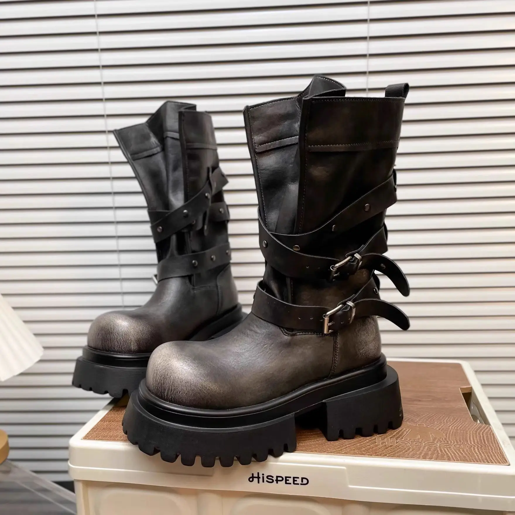 الرجعية جلد طبيعي المرأة أحذية الشتاء منصة 7 سنتيمتر دراجة نارية فارس الأحذية مصمم مشبك حزام أحذية امرأة بوتاس Altas