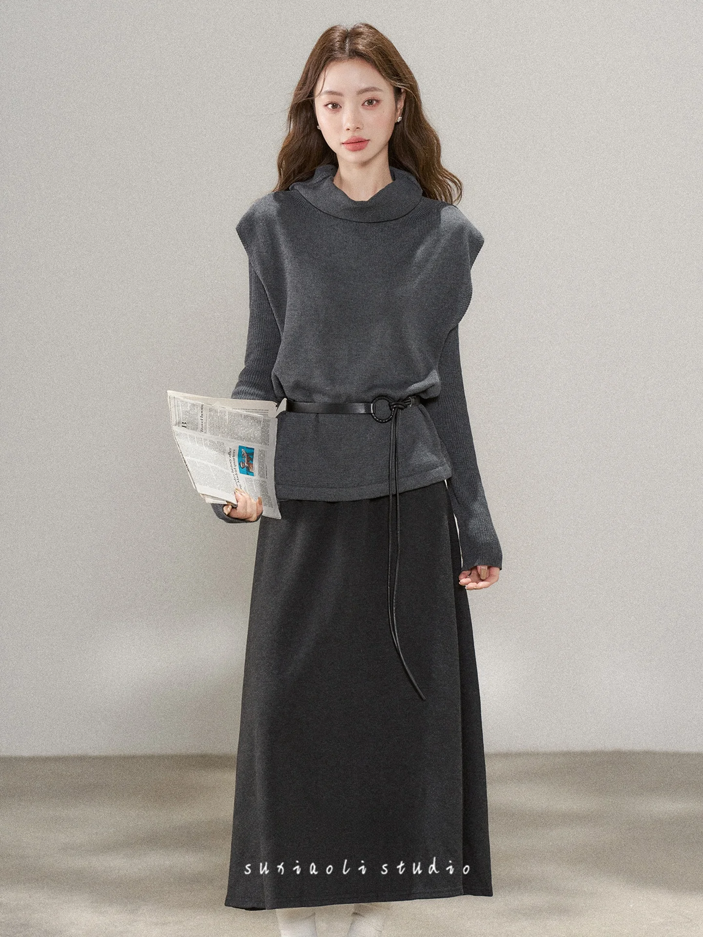 

Spring New Arrival Chic ey High Collar Knitted Sweater And Vest Set Women's mid High Waist Skirt Casual Sle Faion Set