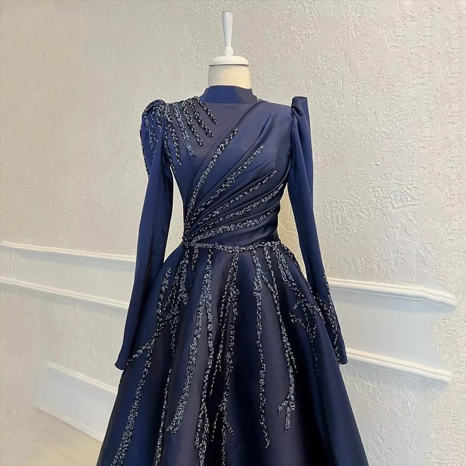 تخصيص الأزرق الداكن فساتين حفلة موسيقية أنيقة الساتان عالية الرقبة طويلة الأكمام فساتين السهرة مع التطريز مطرز Festasin ال #4