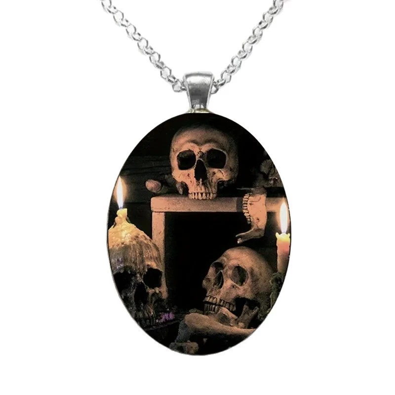 Retro personalized skull pattern oval alloy pendant necklace factory direct sales