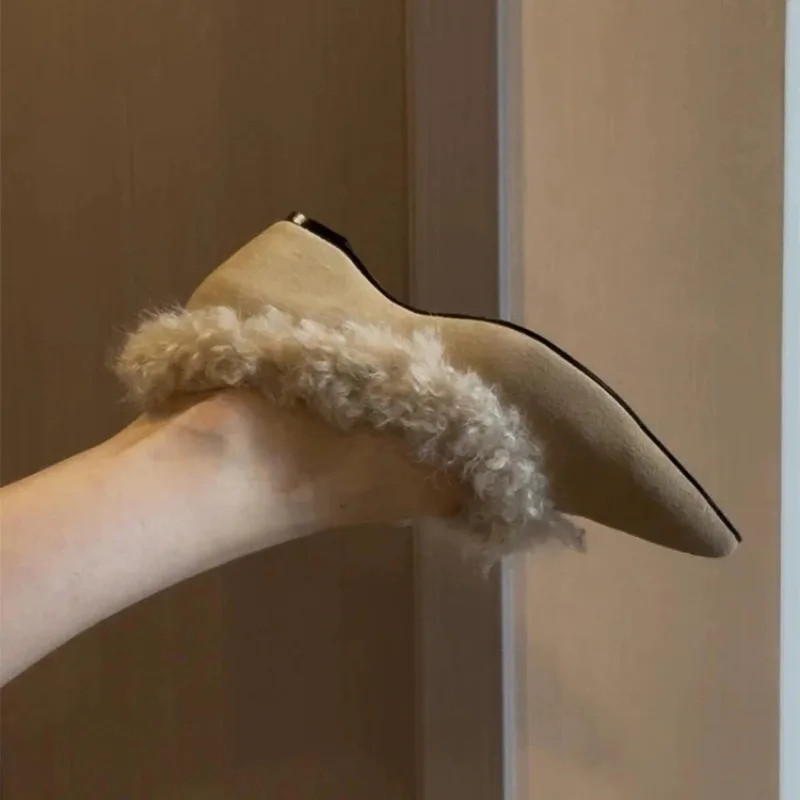French Gentle Apricot Frosted Leather One Foot Women's Shoes with Raised Interior, Fashionable Pointed Warm Women's Shoes 35-40