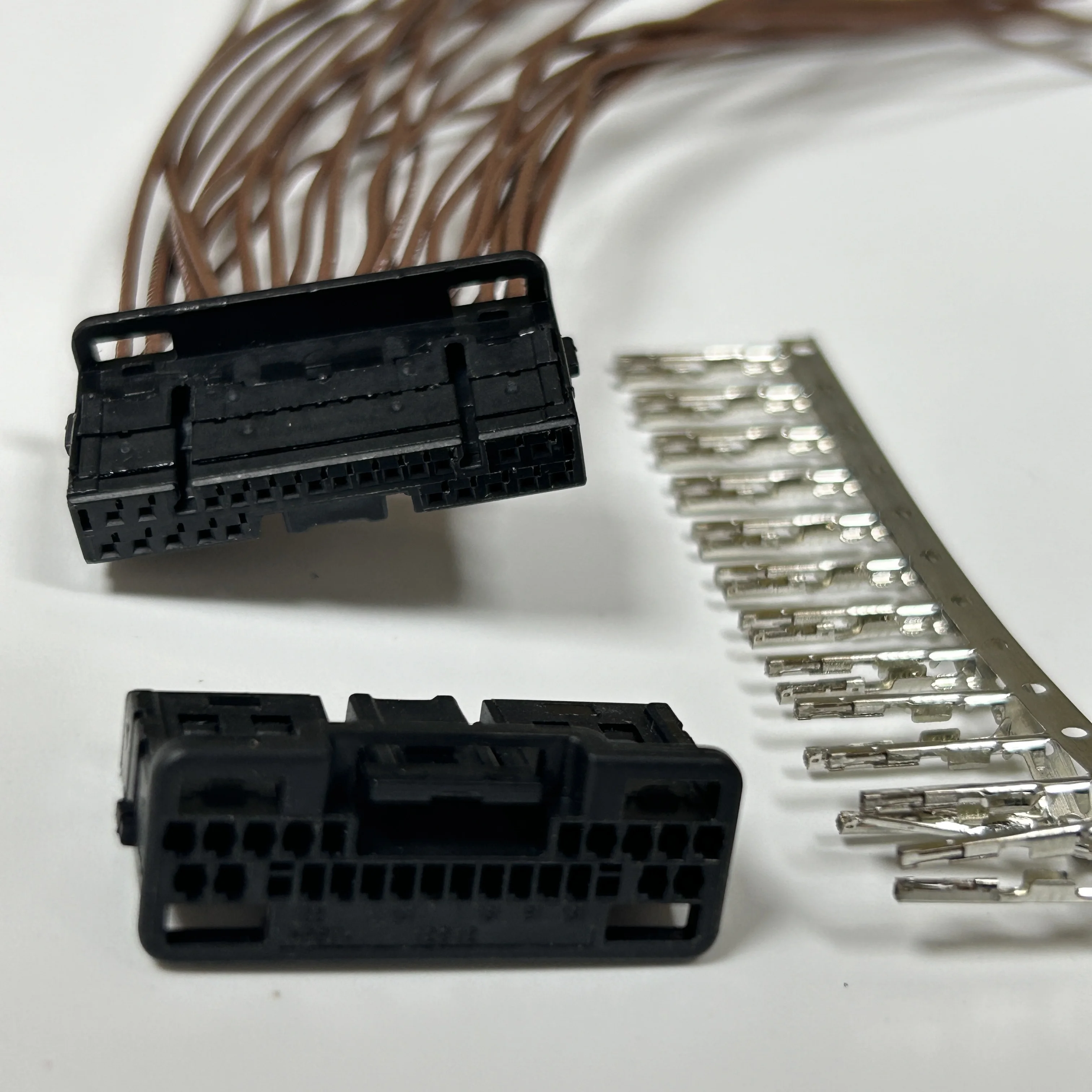 To yo ta Lex us 24P 12912 gateway harness plug connector gateway plug