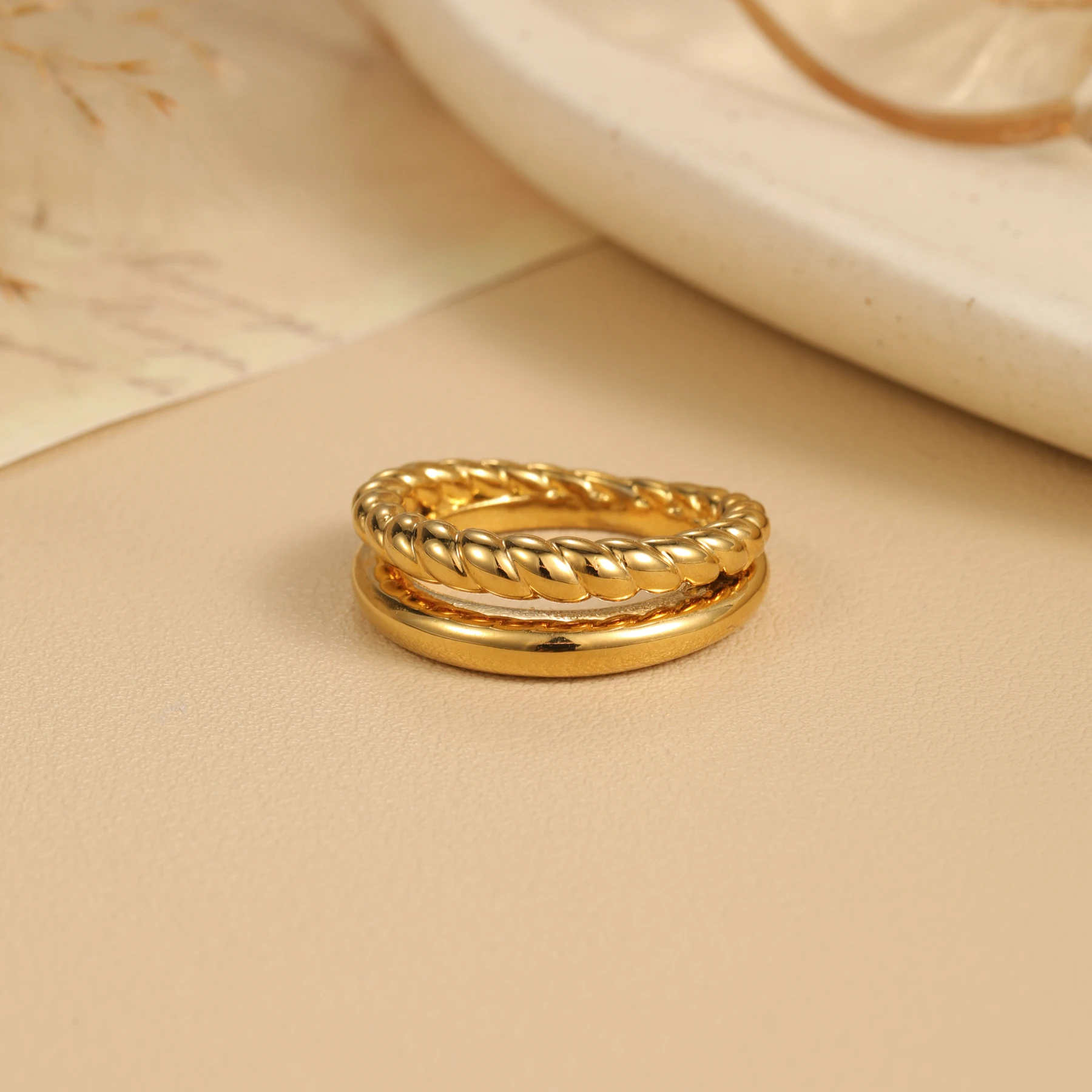 Minimalist Stacked Ring Design Twisted Rope Band Layered Effect Ring Dainty 18K Gold Plated Jewelry Fashion Ring Gift For Women