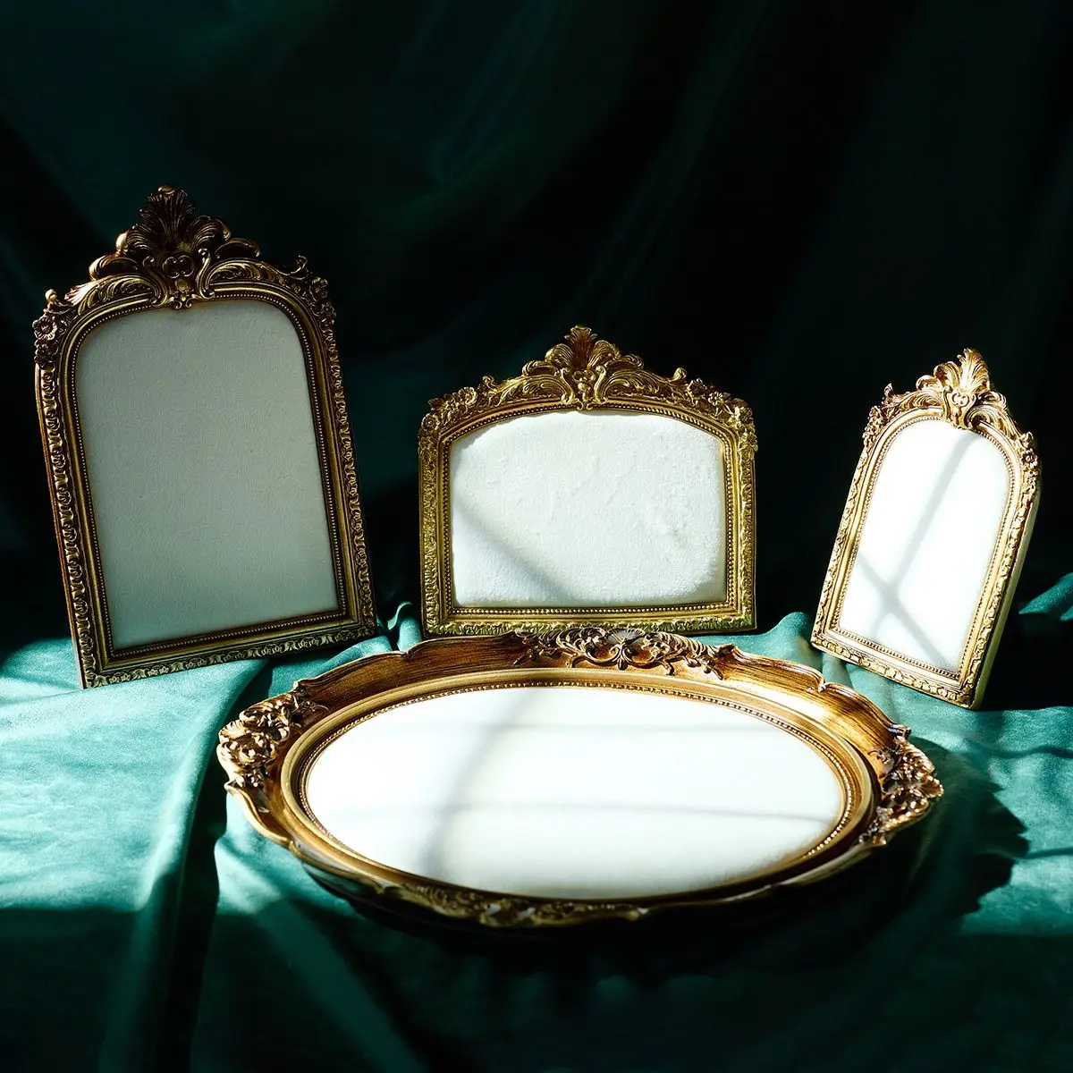 

Винтажная фоторамка-подставка для украшений с бархатной обивкой, мягкий, устойчивый к царапинам органайзер для ожерелий, серег, браслетов, элегантный дизайн