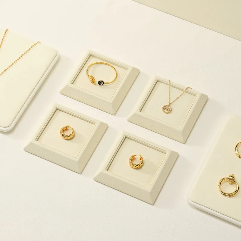 Oirlv Elegant Jewelry Display Tray Velvet Small Jewelry Tray Organizer Stackable Jewelry Display Props Beige Flat Trays Display