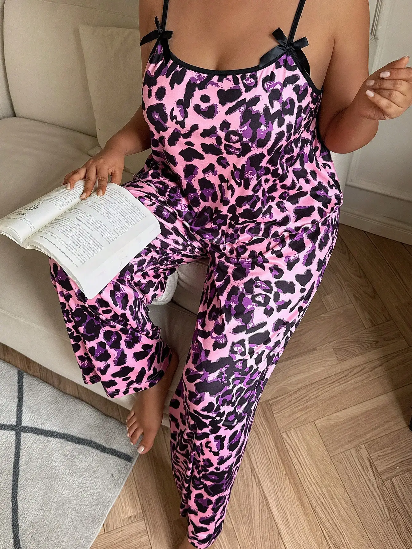 

Plus Size Pink Leopard Print Cami Top & Wide Leg Pants Pajama Set