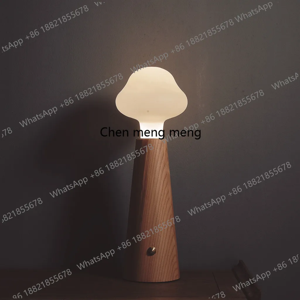 

Новая креативная настольная лампа из массива дерева в стиле лог-декор, элитная, атмосферная, для спальни, прикроватная, простая.