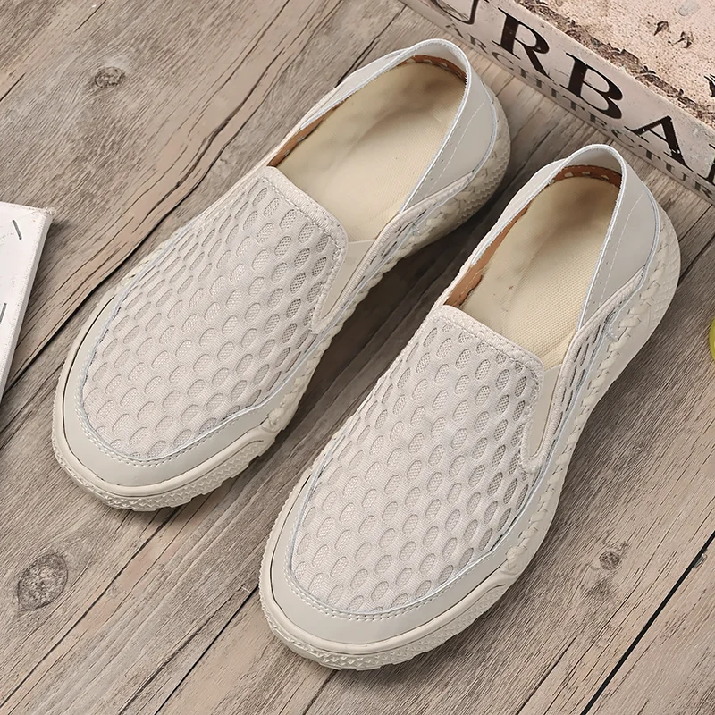

New 2025 Hot Selling Kidsren's Walking Shoes, Lightweight and Wear-Resistant Walking Shoes, a Must-Have for Summer, Very Good