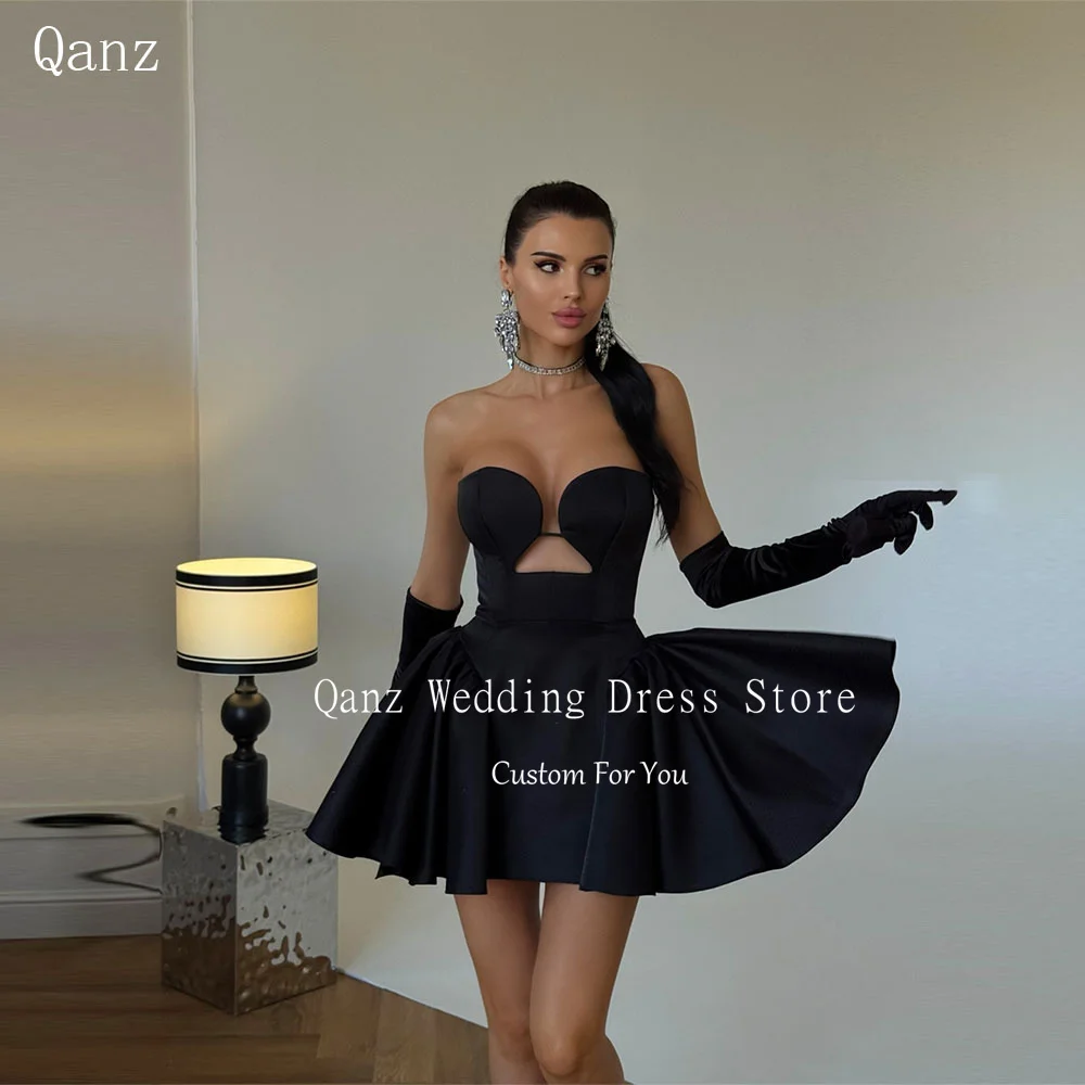 Qanz Corto A Line Abito da ballo in raso nero Mini Backless Abiti da laurea Sweetheart Sexy Abiti corti da cocktail personalizzati