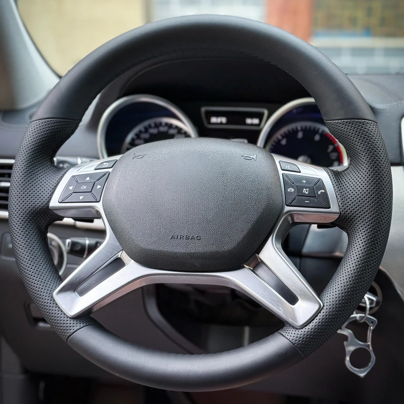 

DIY Hand-Stitched Non-slip Nappa Leather Steering Wheel Cover for Mercedes Benz E260L E300 C GLS GL-Class Car Interior Accessory