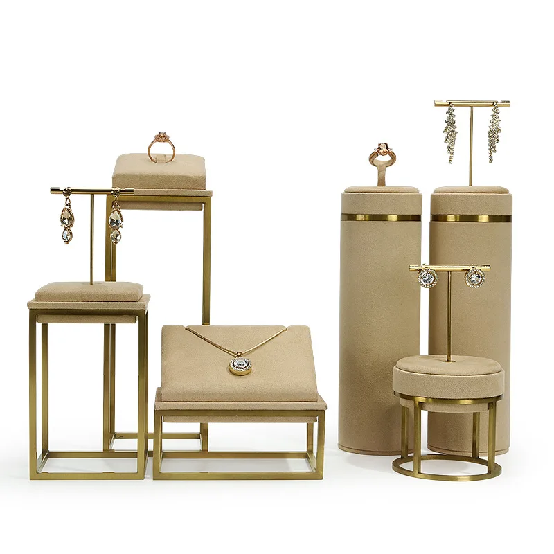 

New jewelry display stand, metal jewelry display, window display, necklace, earring rack, jewelry display, ornaments, props