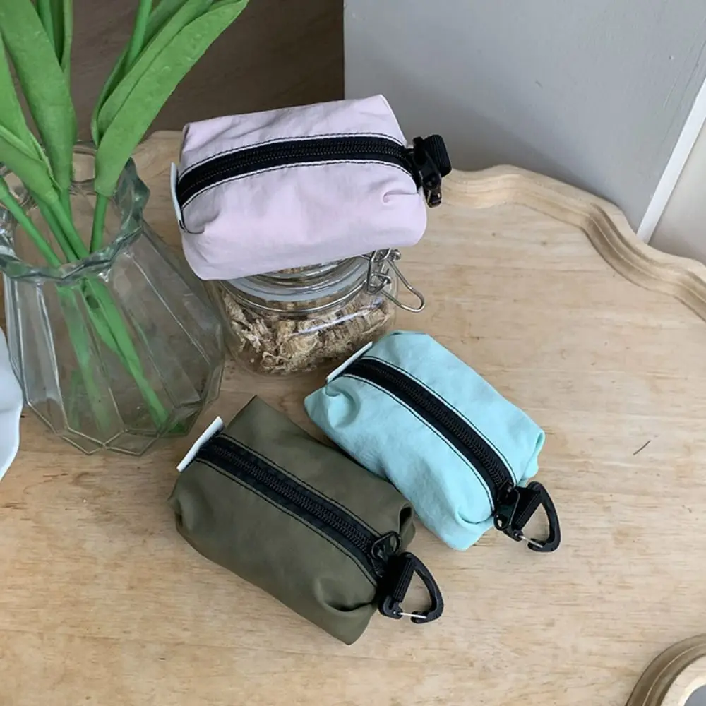 المحمولة النايلون القماش محفظة نسائية للعملات المعدنية الكورية نمط بلون سستة عنصر صغير حقيبة لينة سعة كبيرة حقيبة مستحضرات التجميل سماعة