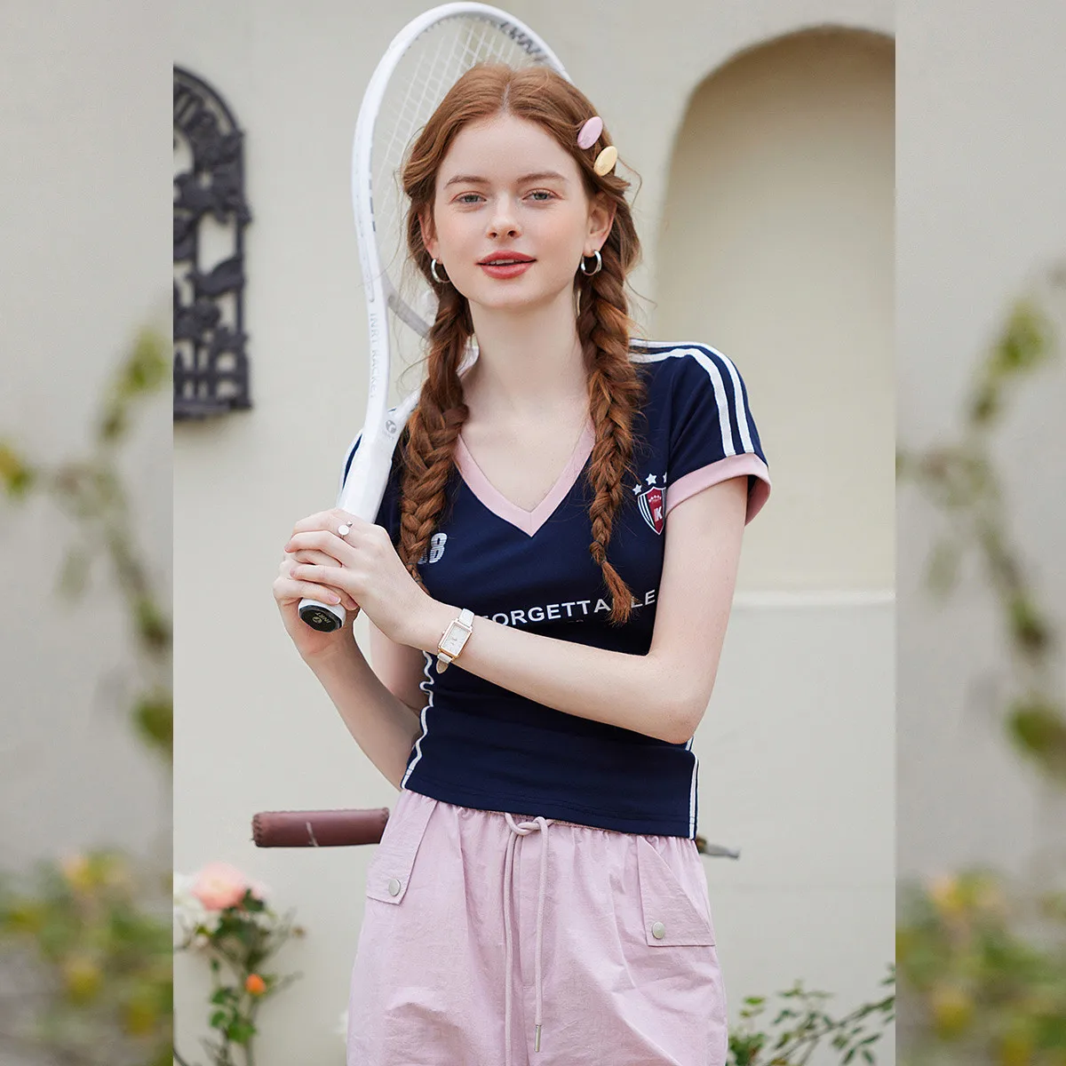 LOUISYAO Y2k Letter Printed T-Shirt Women 2025 Summer V-Neck Micro Stretch Slim Short Sleeve Casual Streetwear Tops