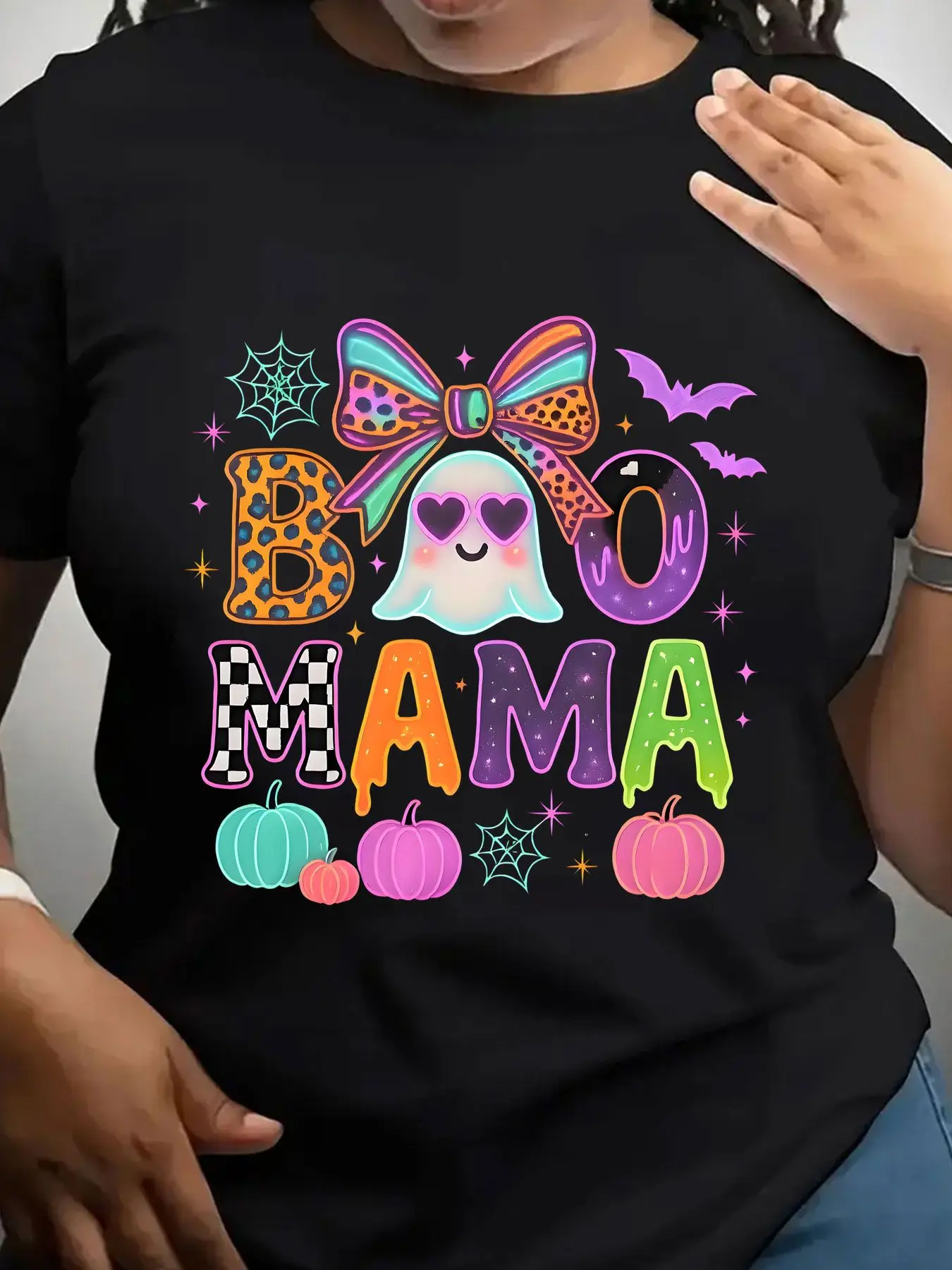 Women's Trendy Crew Neck T-Shirt Boo Mama Halloween Ghost Pumpkins Suitable for Casual Sportswear